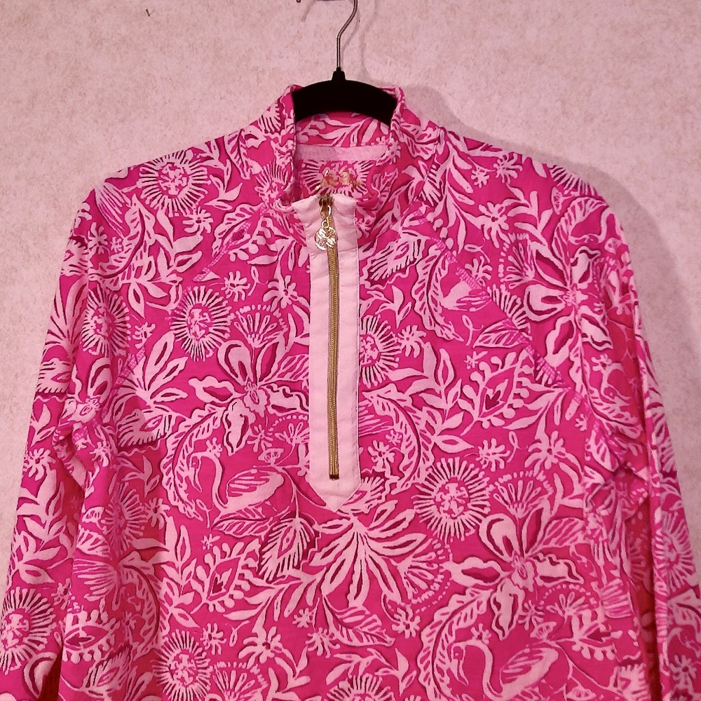 NWOT Lilly Pulitzer Ashley PopOver Half Zip Passion Pink Floral, Cotton Top SzM - Picture 3 of 9